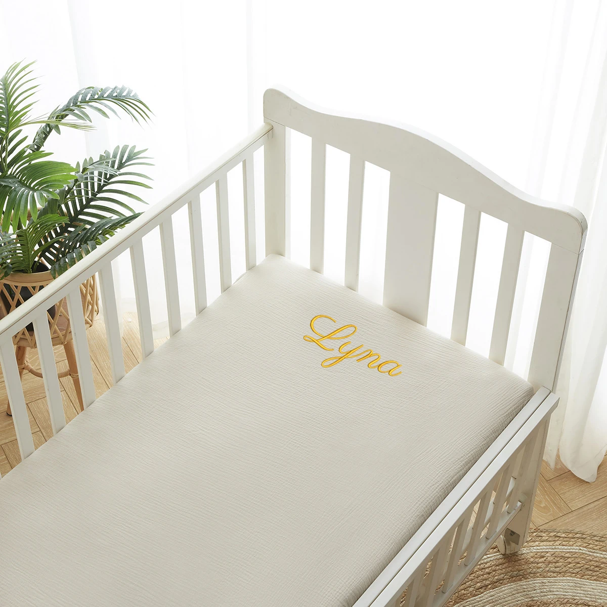 Baby Nursery Sale - Draps CPull en mousseline brodés avec