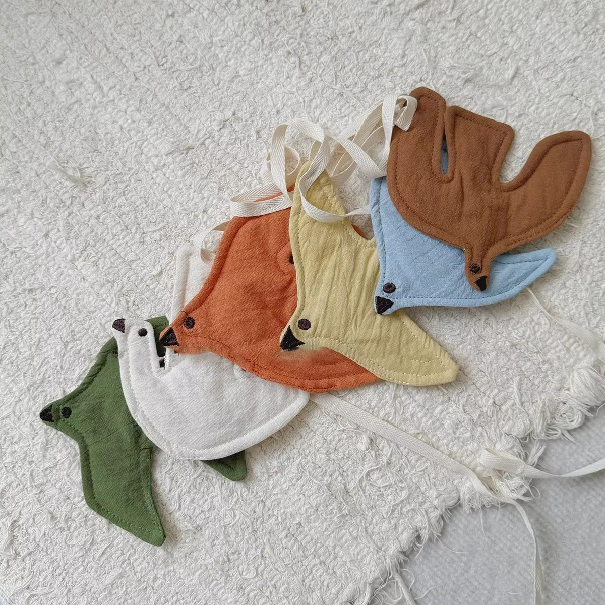 Guirlande de drapeaux en tissu - Baby Nursery Fabric avis et prix